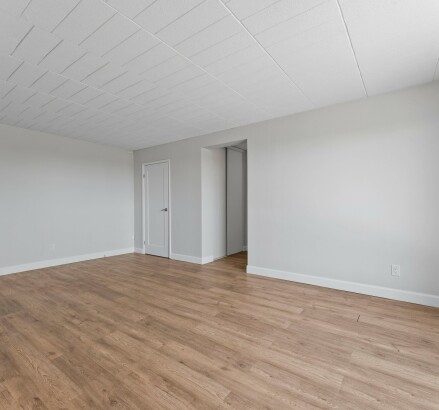 Skyline Living 11886 Tecumseh Road East 2 Bed 1 Bath 06