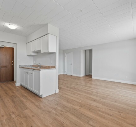 Skyline Living 11886 Tecumseh Road East 2 Bed 1 Bath 07