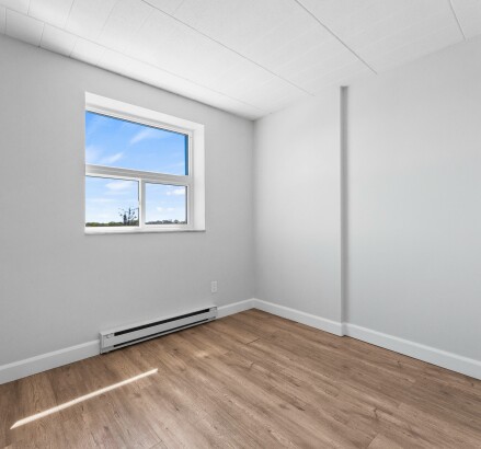 Skyline Living 11886 Tecumseh Road East 2 Bed 1 Bath 13