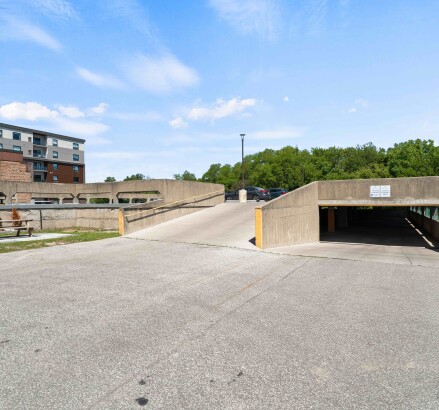Skyline Living 11886 Tecumseh Road East 2 Bed 1 Bath 22