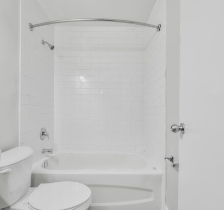 Skyline Living 1422 Huron 2 Bed 1 Bath26