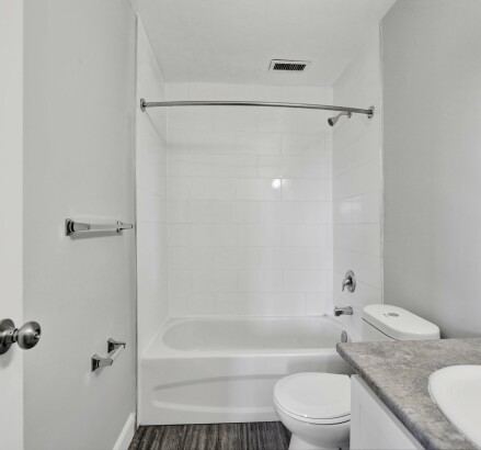 Skyline Living 148 Concession 2 Bed 1 Bath29