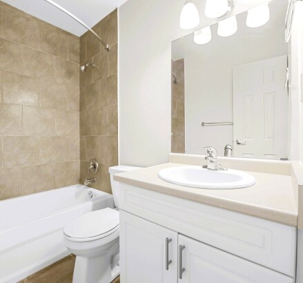 Skyline Living 17 Barker 1 Bed 1 Bath32