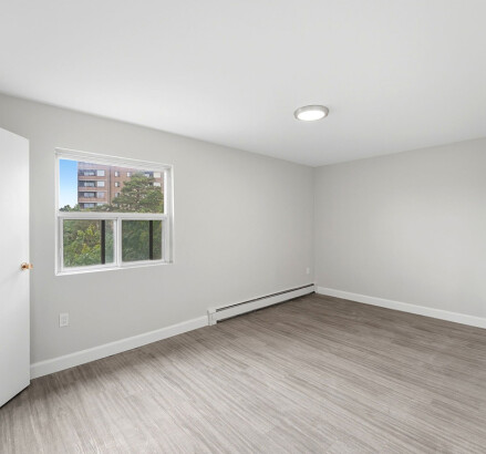 Skyline Living 185 Berkshire Building Unit 406 25