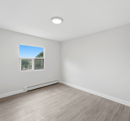 Skyline Living 185 Berkshire Building Unit 406 33