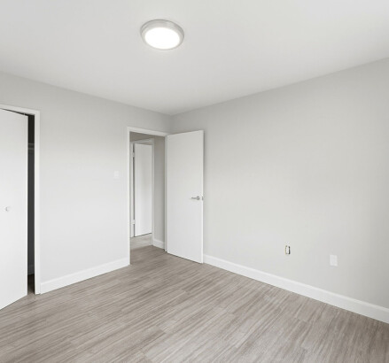 Skyline Living 185 Berkshire Building Unit 406 35