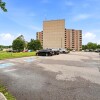 Skyline Living 185 Berkshire Building Unit 406 38