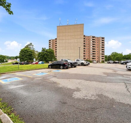 Skyline Living 185 Berkshire Building Unit 406 38