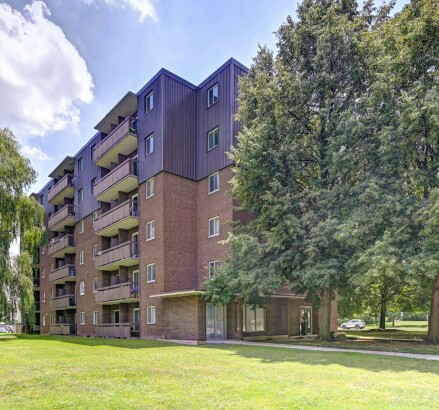 Skyline Living 26 Willow Rd Exteriors and Amenities8