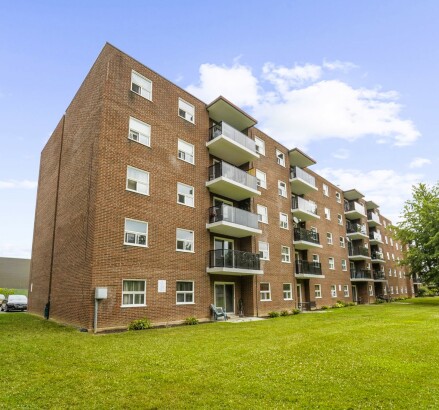 Skyline Living 265 Wilson Rd Exteriors 16