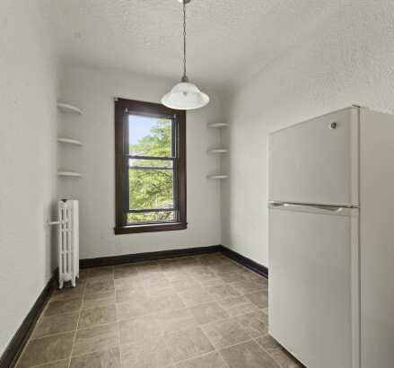Skyline Living 274 Giles Unit 31011