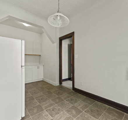 Skyline Living 274 Giles Unit 31013