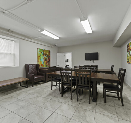 Skyline Living 274 Giles Unit 3103