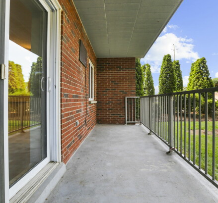 Skyline Living 300 Sherk St 2 Bed 1 Bath 40