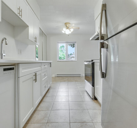 Skyline Living 300 Sherk St Unit 804 8