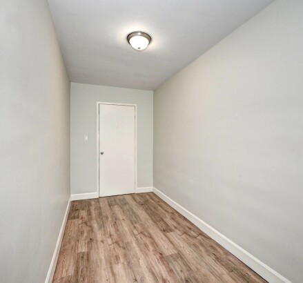Skyline Living 310 Clyde 2 Bed 1 Bath26