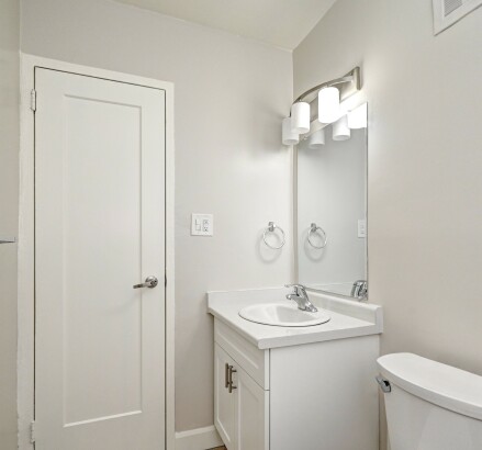 Skyline Living 310 Clyde 2 Bed 1 Bath41