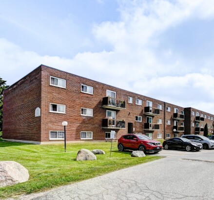 Skyline Living 35 Flamingo 2 Bed 1 Bath2