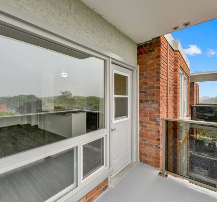 Skyline Living 351 369 London 2 Bed 2 Bath32