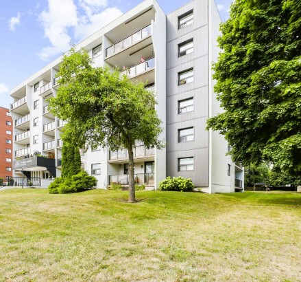 Skyline Living 3915 Portage Rd unit 402 35