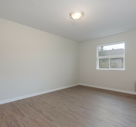 Skyline Living 550 Notre Dame 2 Bed 1 Bath 9 v2