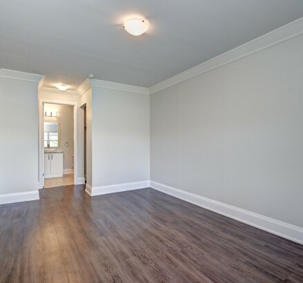 Skyline Living 555 Park Unit 12215