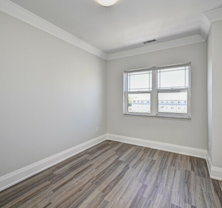 Skyline Living 555 Park Unit 41428