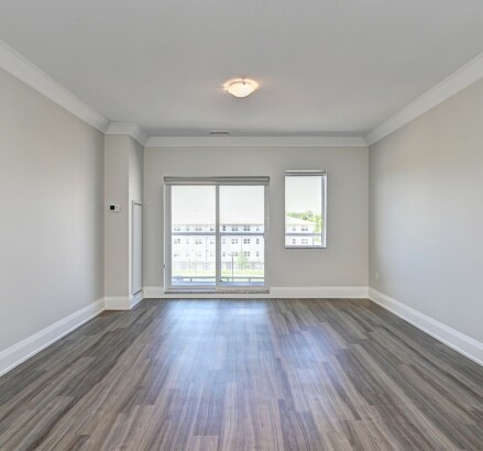 Skyline Living 555 Park Unit 4147