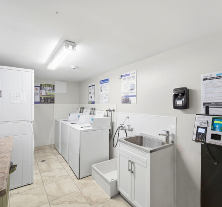 Skyline Living 564 Durham Crescent Exterior and Amenities 04
