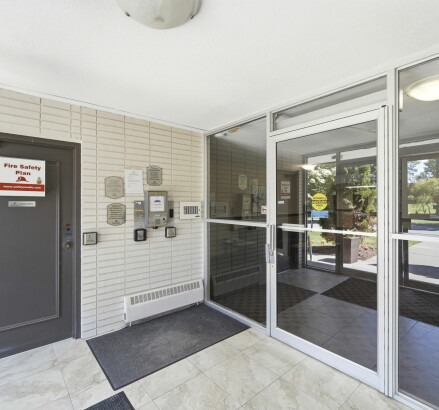 Skyline Living 564 Durham Crescent Exterior and Amenities 05