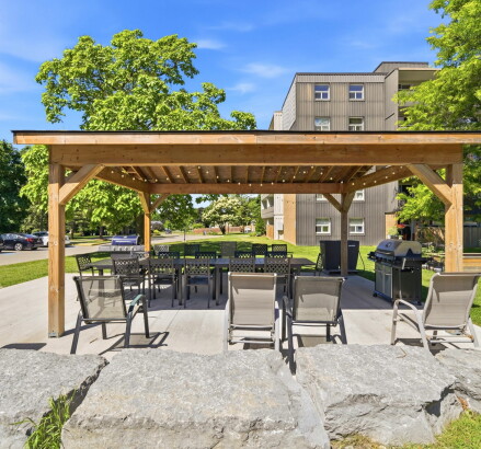 Skyline Living 564 Durham Crescent Exterior and Amenities 11