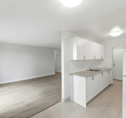 Skyline Living 564 Durham Crescent Unit 564 10.