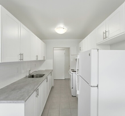 Skyline Living 564 Durham Crescent Unit 564 11