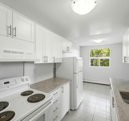 Skyline Living 564 Durham Crescent Unit 564 12