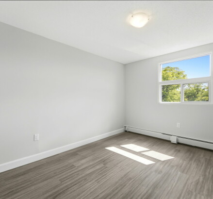 Skyline Living 564 Durham Crescent Unit 564 19