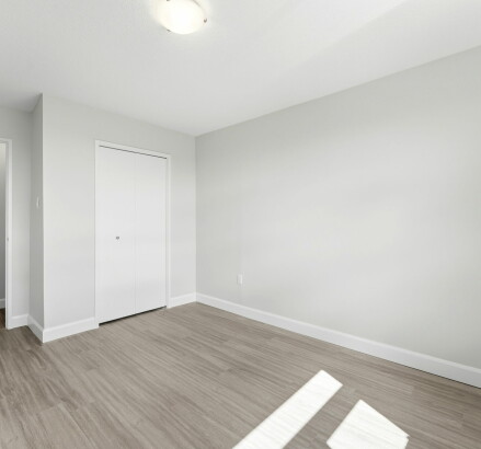 Skyline Living 564 Durham Crescent Unit 564 21