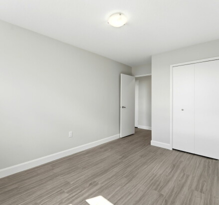 Skyline Living 564 Durham Crescent Unit 564 22