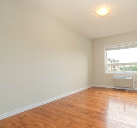 Skyline Living 570 Notre Dame 2 Bed 2 Bath11