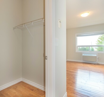 Skyline Living 570 Notre Dame 2 Bed 2 Bath12