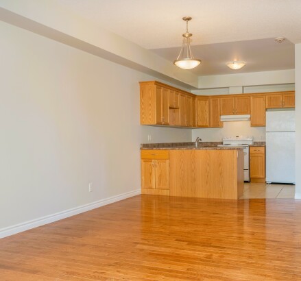 Skyline Living 570 Notre Dame 2 Bed 2 Bath4