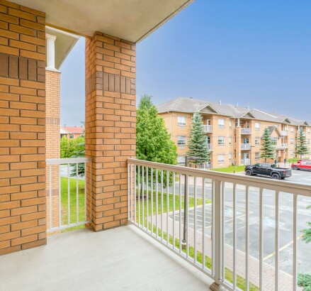 Skyline Living 570 Notre Dame 2 Bed 2 Bath5