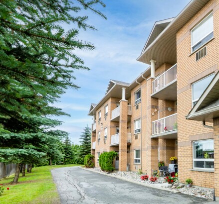 Skyline Living 570 Notre Dame Amenities and Exteriors9