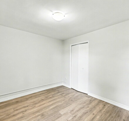 Skyline Living 645 Village Green Ave Photography 18