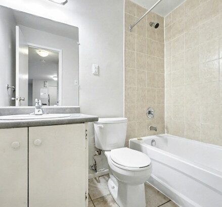 Skyline Living 645 Village Green Ave Photography 22