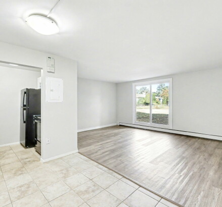 Skyline Living 645 Village Green Ave Photography 4