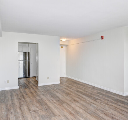 Skyline Living 737 Ouellette Ave Photography 12