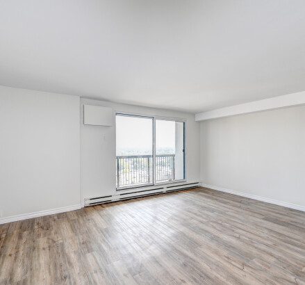 Skyline Living 737 Ouellette Ave Photography 20