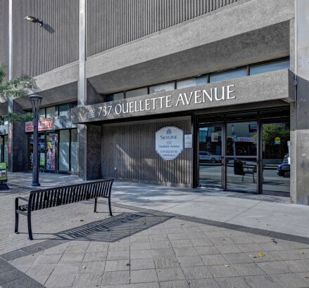 Skyline Living 737 Ouellette Ave Photography 4