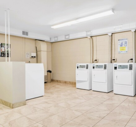 Skyline Living 810 Castell Amenities and Exetriors4