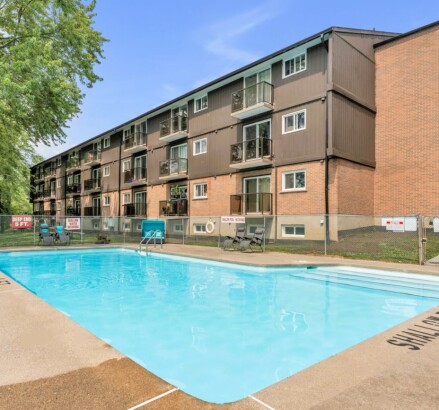 Skyline Living 810 Castell Amenities and Exetriors7